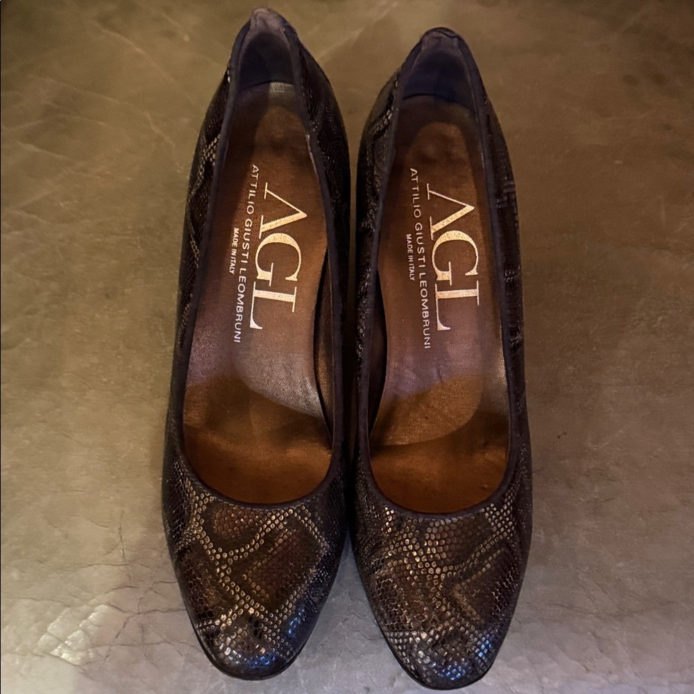 AGL Black Textured Heels